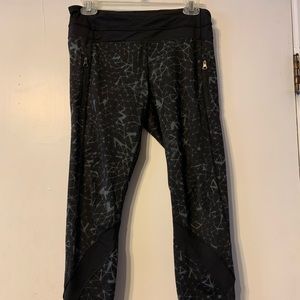 lululemon Black/Mesh Yoga Leggings